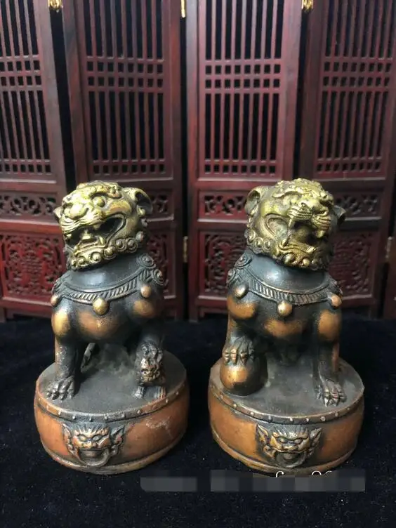 

4.4" Chinese Antique Bronze Hand-Carved Pair of Lions On Drum Tower