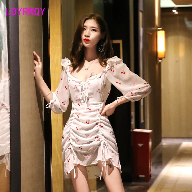 

2021KTV nightclub women's fashion temperament chiffon embroidered bag hip short nightclub bar sexy dress