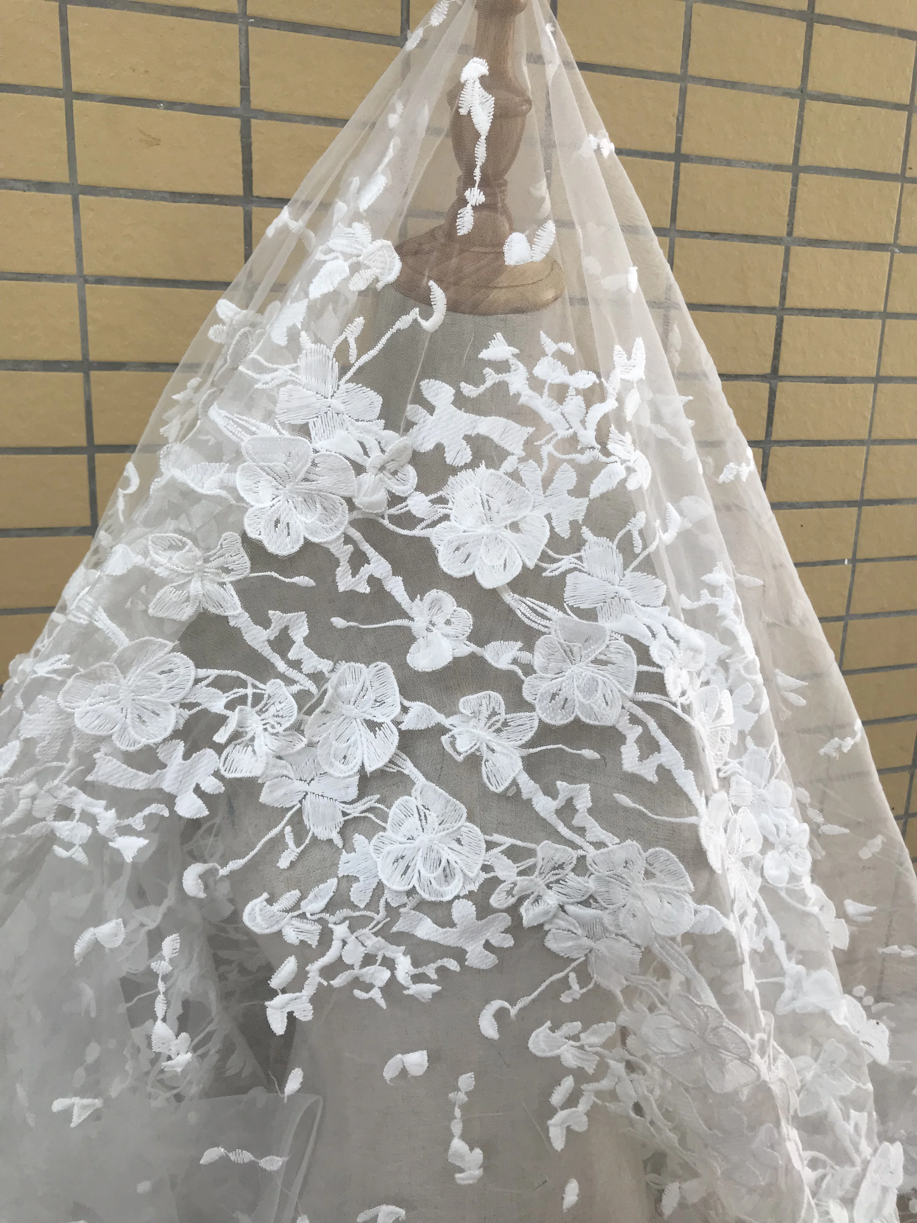 Белый Добби прекрасный цветок аппликация молочное волокно вышивка мягкий тюль