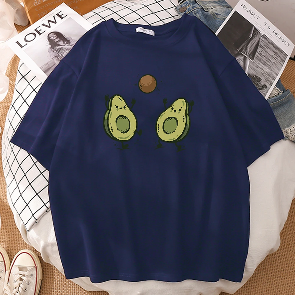 

Два авокадо играть с удовольствием печать футболка и шорты с изображением Человека творчества свободная футболка модные футболки с рисунк...