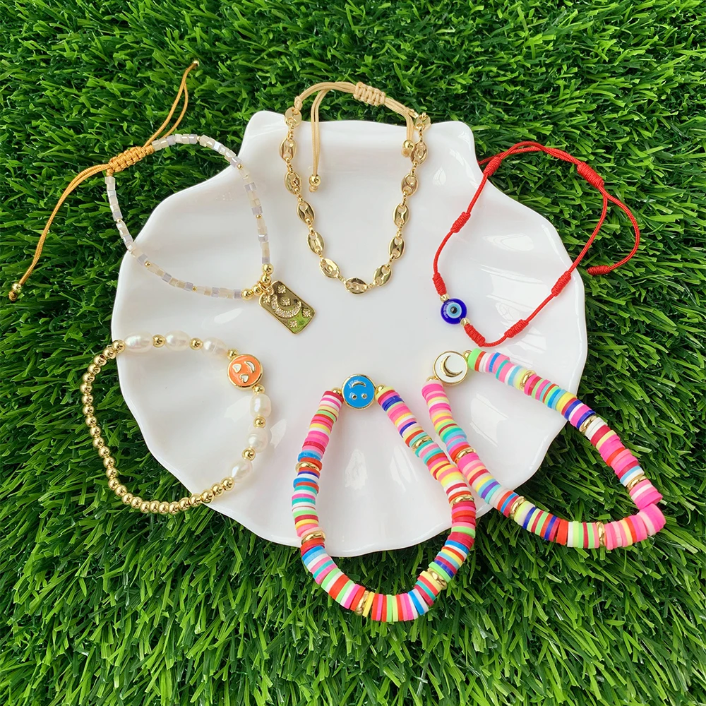 

Wholesale Hot Selling Popular Bohemian Style Color Accessories Soft Pottery Smiley Women Bracelet