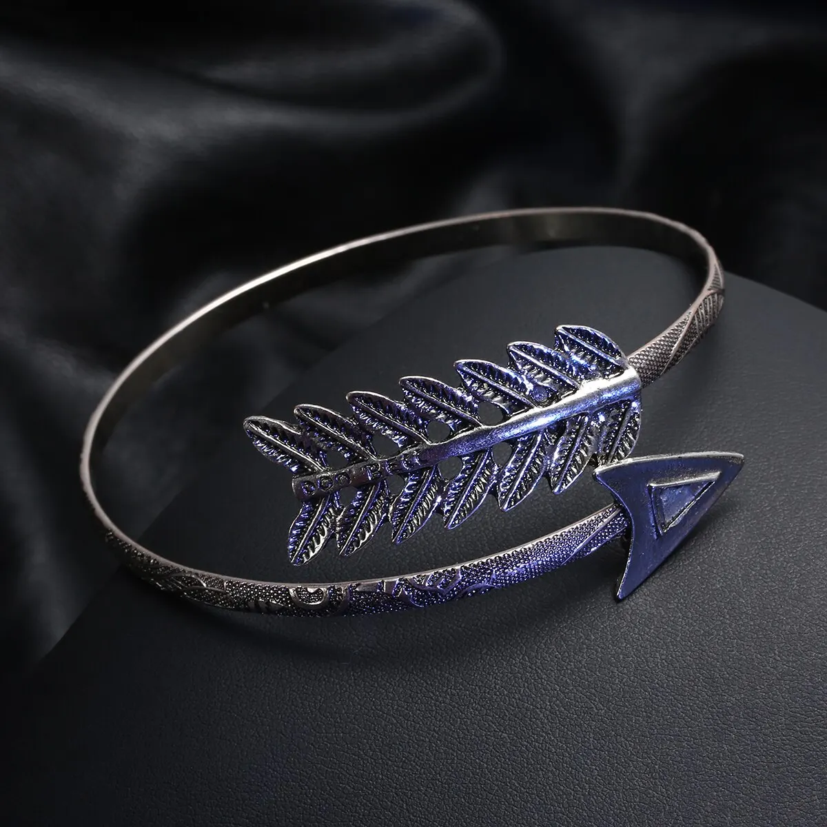 В винтажном стиле С изображениями перьев и стрел манжет рук браслет в этническом