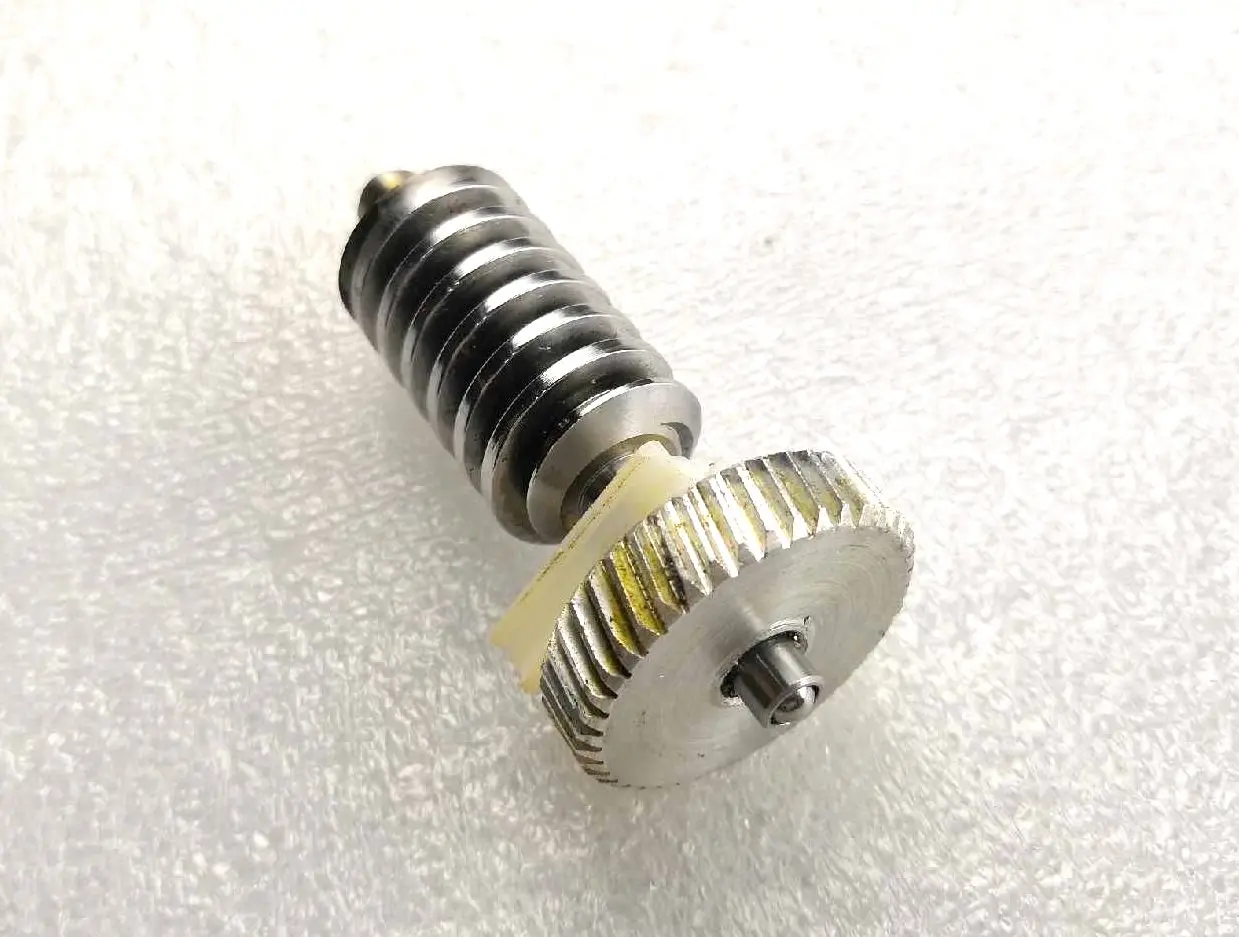 

For VW Touareg 2005 2010 For Audi A4 B6 B7 A6 Seat Height Adjustment Motor Gear Screw Transmission Left 7L0959111