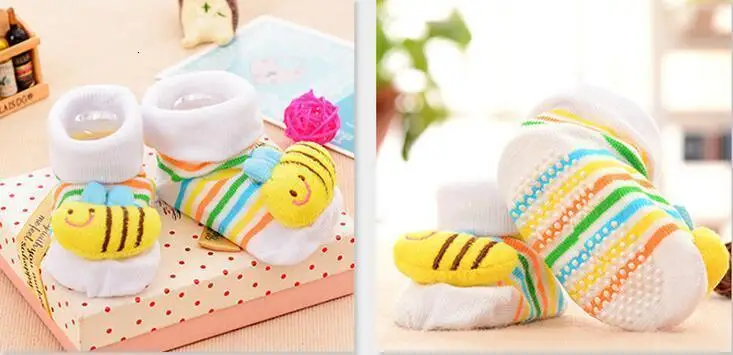 Kawaii/1 пара; хлопковые носки для малышей; нескользящие носки-тапочки с резиновой подошвой для детей ясельного возраста; сезон осень-весна; модные носки с милыми рисунками животных для новорожденных