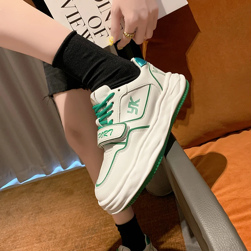 

Sneakers Women 2021 Fashion Thick Sole Platform Vulcanize Shoes Casual Skateboard Sneakers Ladies Sports Footwear Autumn Basket