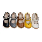 Милые сандалии для девочек, милая мягкая и дышащая детская обувь в форме сердца, Детская Праздничная обувь принцессы