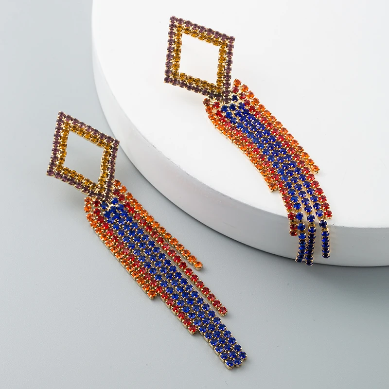 2020 Новые поступления длинные серьги с кисточками для женщин модные женские