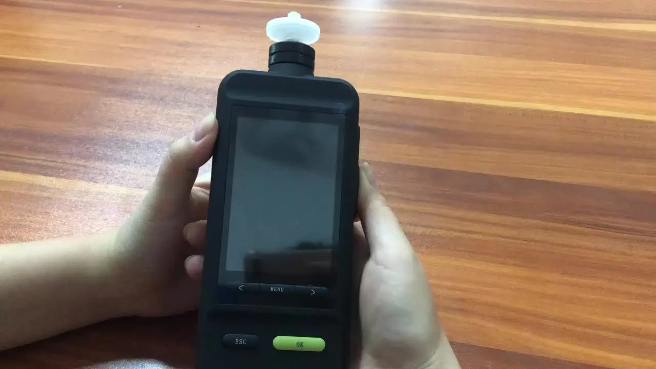 

color screen digital carbon dioxide CO2 gas purity analyzer