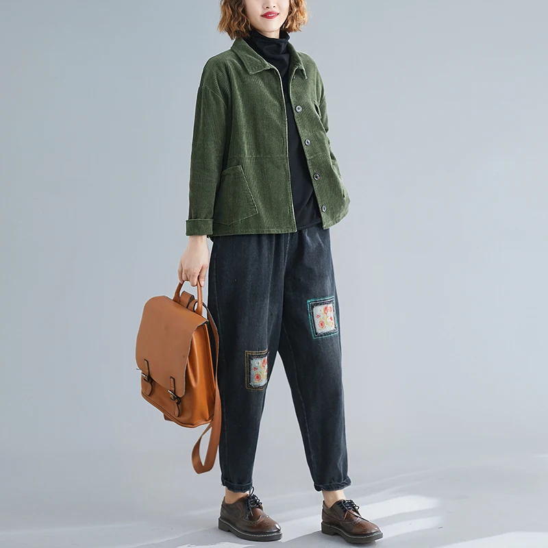 Вельветовая короткая куртка Женская демисезонная винтажная свободная