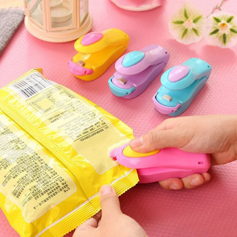 

Mini Sealing Clips Simple Portable Home Machine Sealer Capper Food Saver Kitchen Bags Package Small Gadgets Cappers