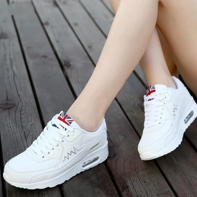 

Женские кроссовки на танкетке, весенние, дизайнерские, белые, сетчатые, повседневные, 2020