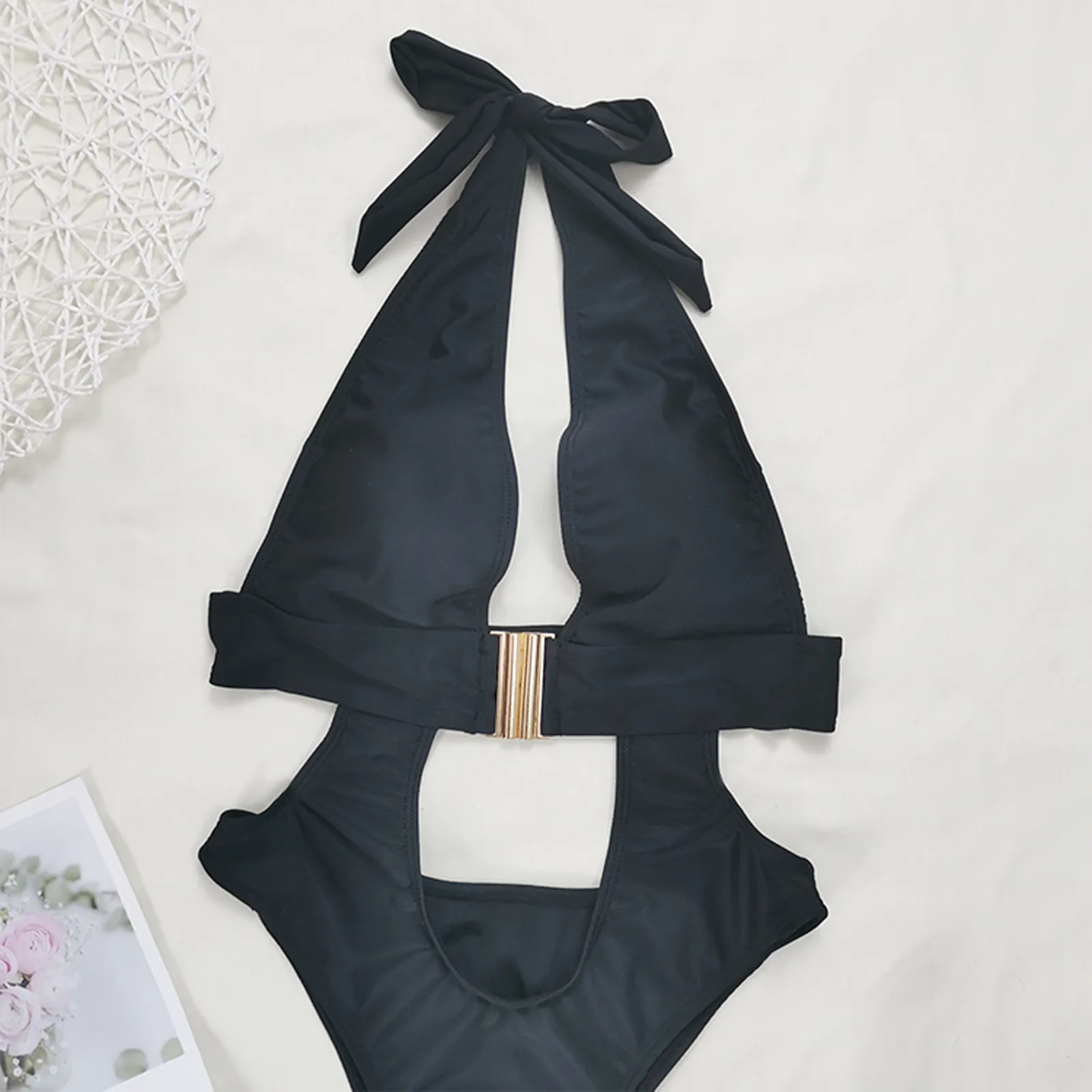 

2021 Sexy One Piece Swimsuits Female Halter Solid Women Swimwear Push Up Bathing Suits Bodysuits Beach Wear Hollow Monokini