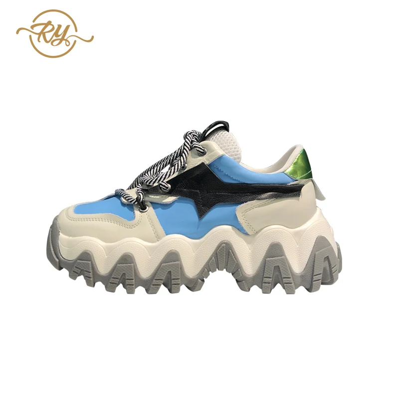 Женские кроссовки на танкетке модные из натуральной кожи в стиле INS повседневная