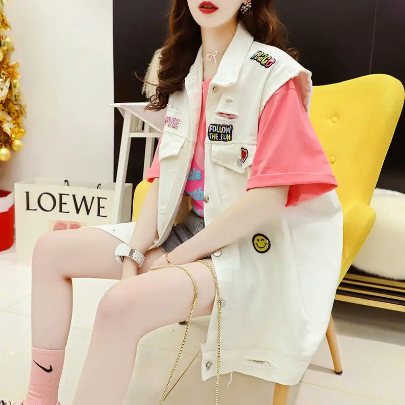 

New Fashion Denim Vest Women Coat 2022 Spring Jean Waistcoat Female Loose Patch Women's Clothing Outerwear
