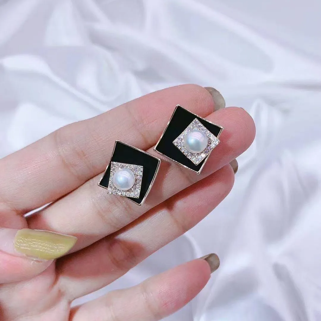 

Серьги-гвоздики квадратные с жемчугом, 5-6 мм