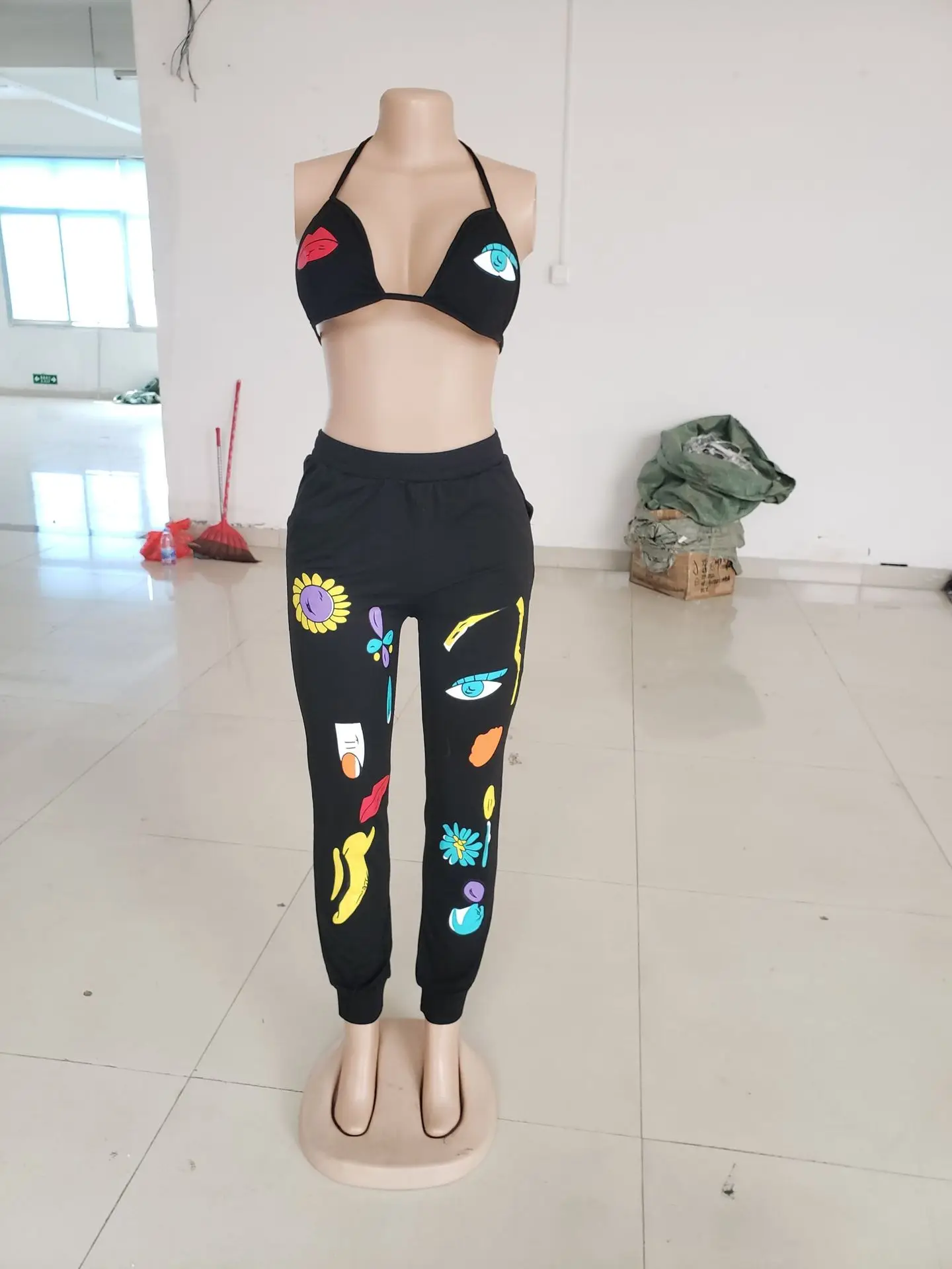 

Hottest Cartoon Printing Women Sexy Two Pieces Fashion Clubwear Halter Lace-up Bra + High Elastic Waist Pants Sets 2021 Summer