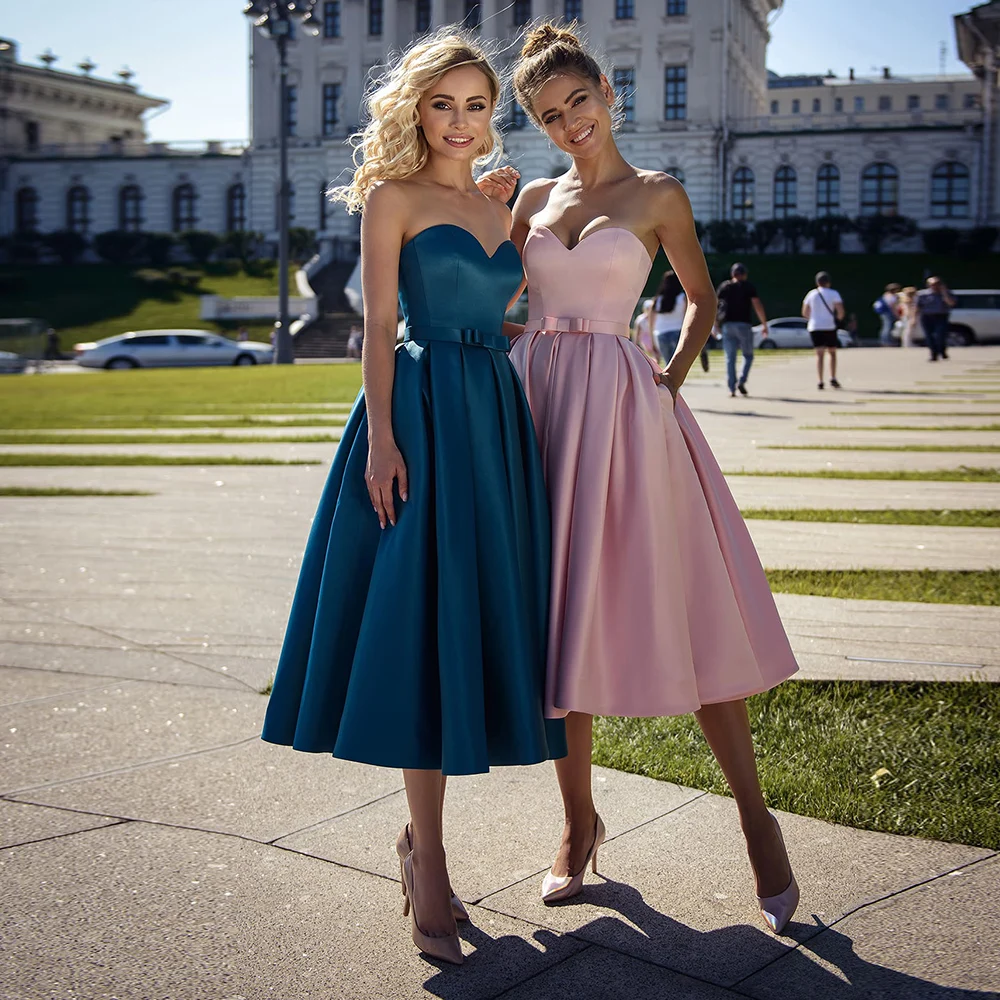 

Женское атласное вечернее платье до середины икры, без бретелек