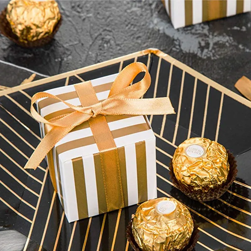 Набор из 50 бело золотые полоски небольшая коробка для сладостей объемные 2x2x2