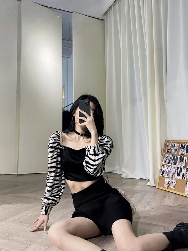 

Zebra Pattern Double-Layer Satin Chain Top Women Thin Rac