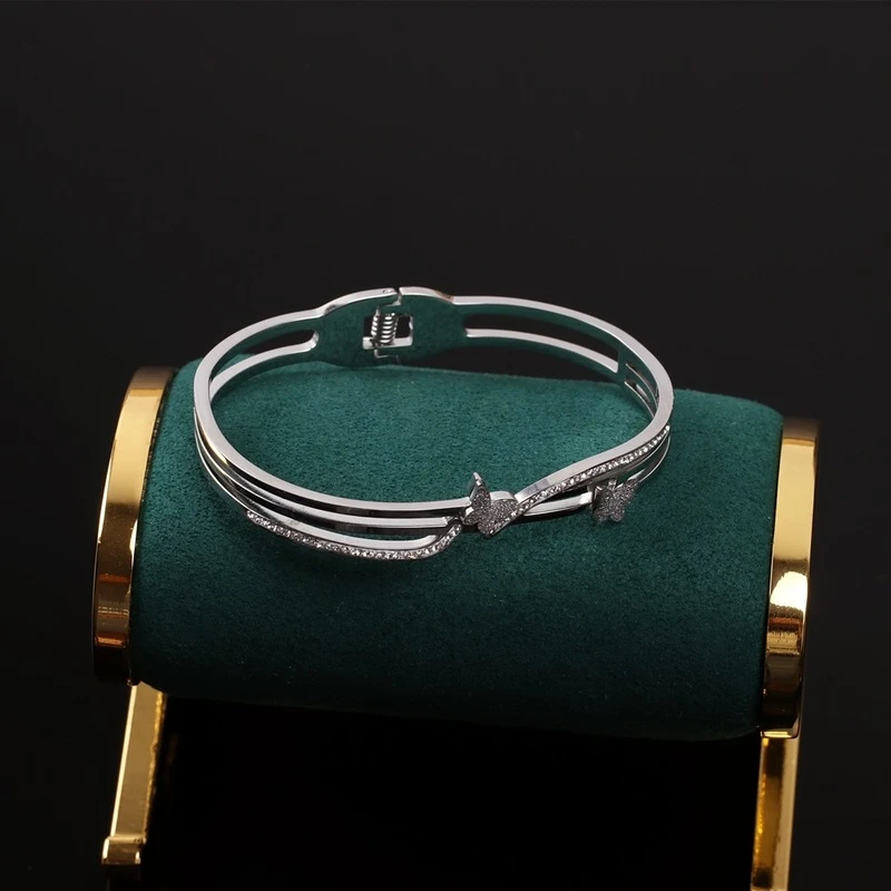 

TOSAKO Bracelet Stainless Steel Gold Color For Women Wedding Engagement