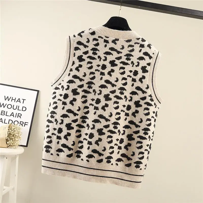 

V-neck Leopard Pattern Knitted Sweater Vest Women Loose Sleeveless Fashion Short Pullover Sweater Vest Female Spring Autumn 2021