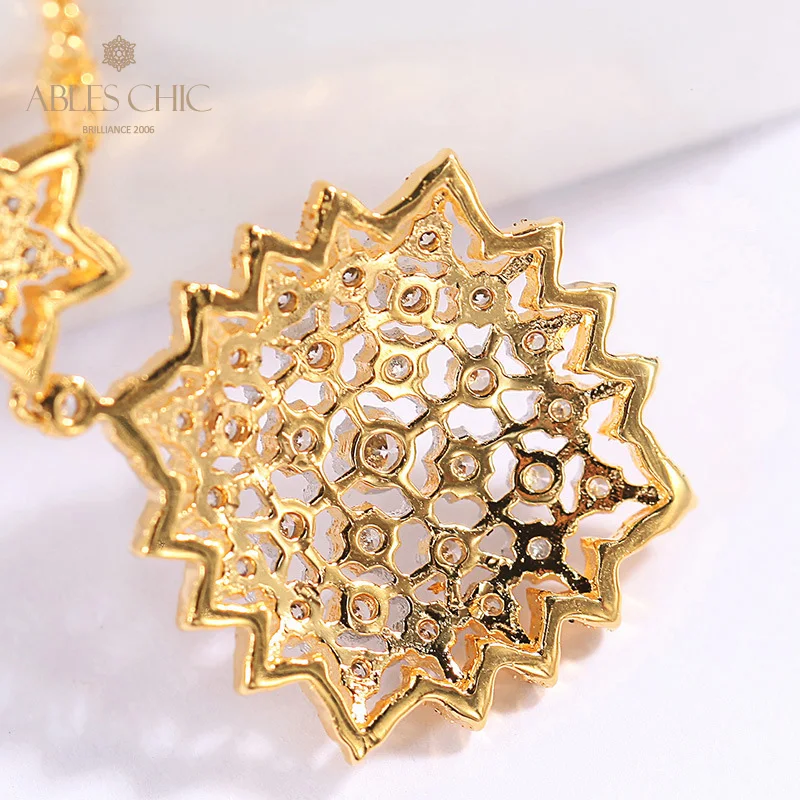 

Sterling Silver CZ Paved Gold Filigree Pendant Honeycomb Star Flower Two Tone Necklace Vintage Women Fine Jewelry