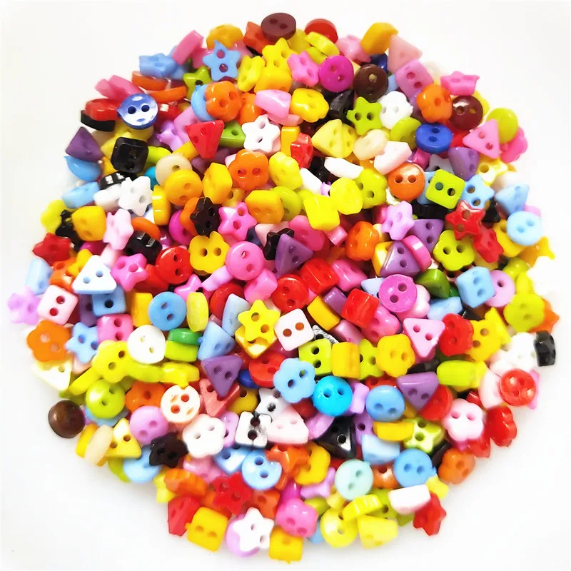 

500pcs 6mm Plastic Heart Round Star Flower Square Mixed Mini Buttons Sewing 2 Holes Tiny Doll Clothes Button For Scrapbooking