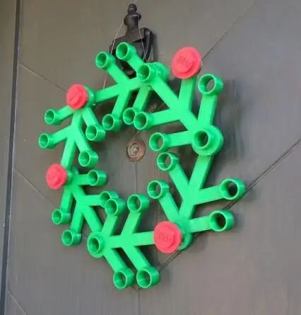Plastic Christmas Wreath | Дом и сад