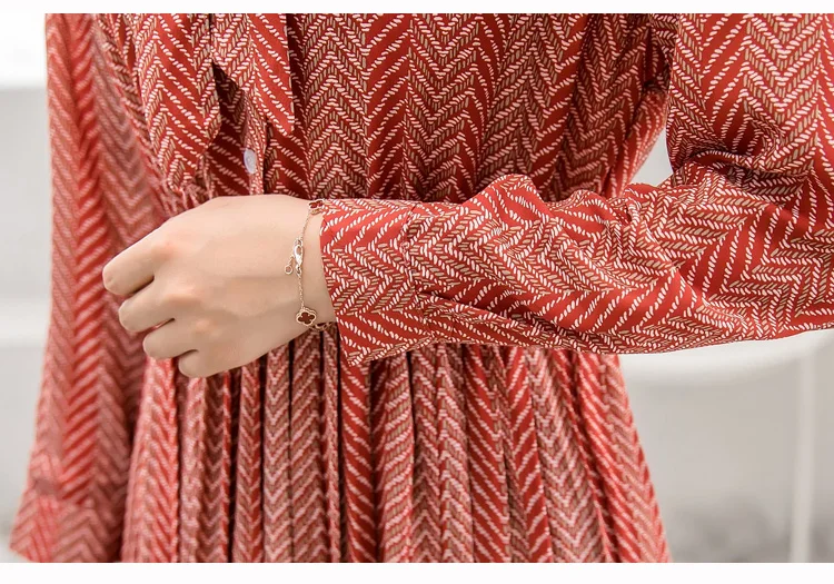 Осеннее шифоновое платье женское Плиссированное облегающее с длинным рукавом и