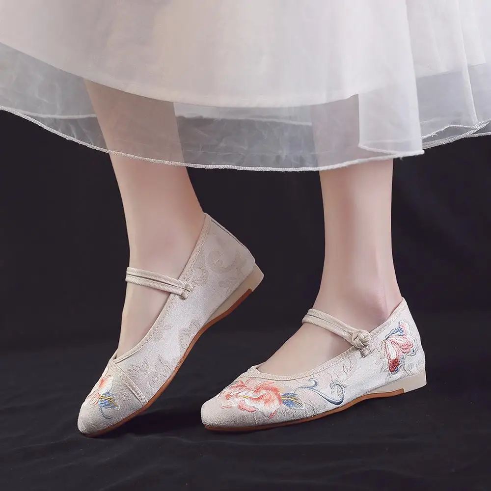 

Retro Jacquard Embroidery Ladies Comfort Pointed Toe Flat Shoes For Elegant Women Non-slip Bottoms Ballet Flats
