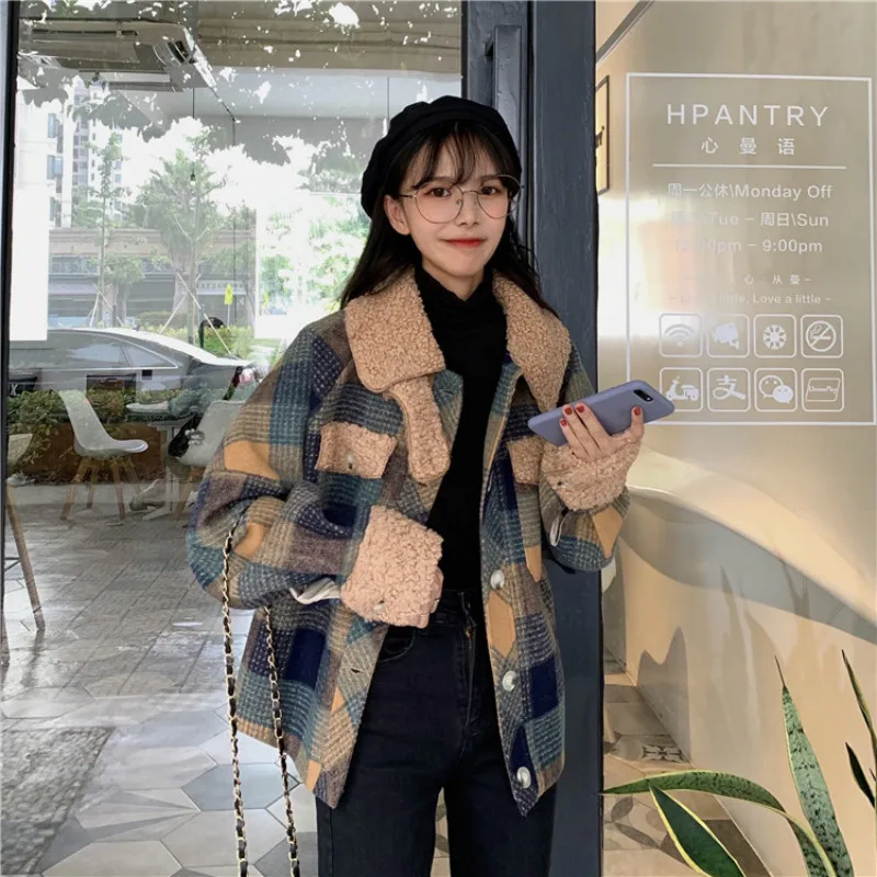 

Women Autumn Winter Vintage Plaid Short Lamb Wool Coat Jacket Straight Oversized Woolen Overcoat Single Breasted Parkas