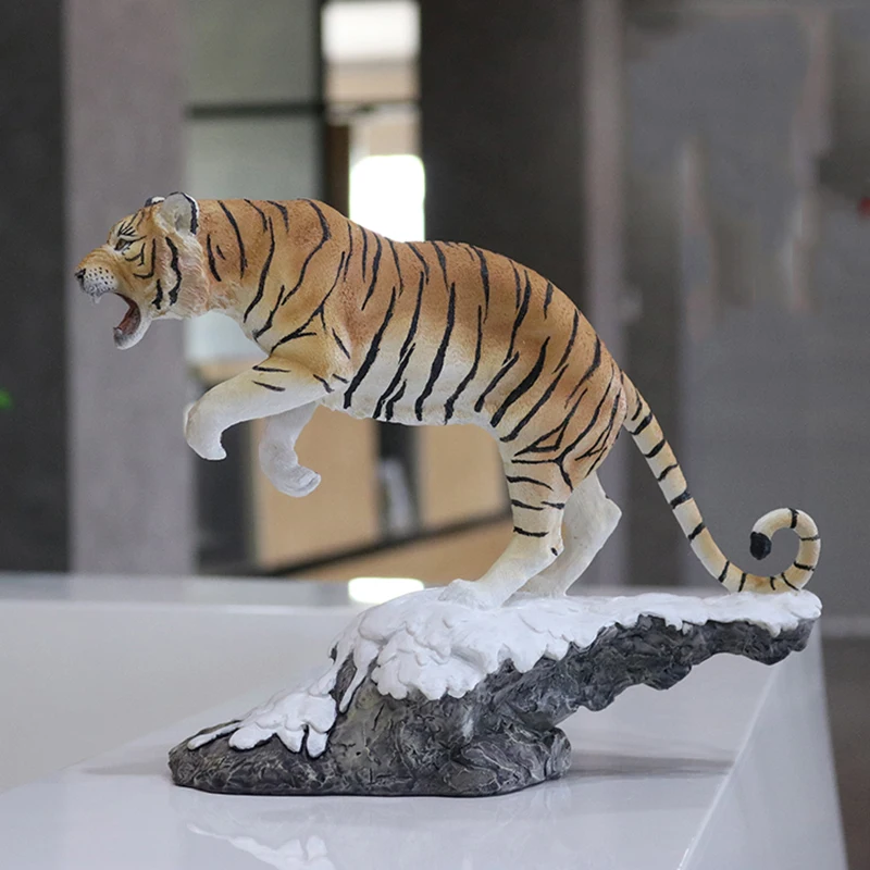 

1/10 Snow tiger White Simulation tiger model Northeast Tiger Decoration Crafts collection Figure model toys 27cm with box
