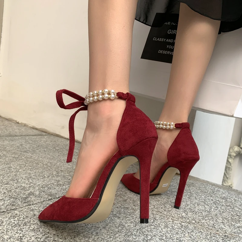 Босоножки женские с ремешком на щиколотке заостренный носок жемчуг