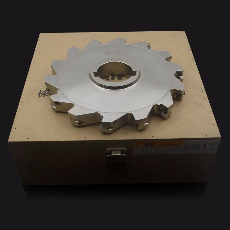 

indexable side and face milling cutter PT01.12J50.200.14.H20/SMP03-200X20-K50-MP12-14 with carbide insert MPHT120408-DM