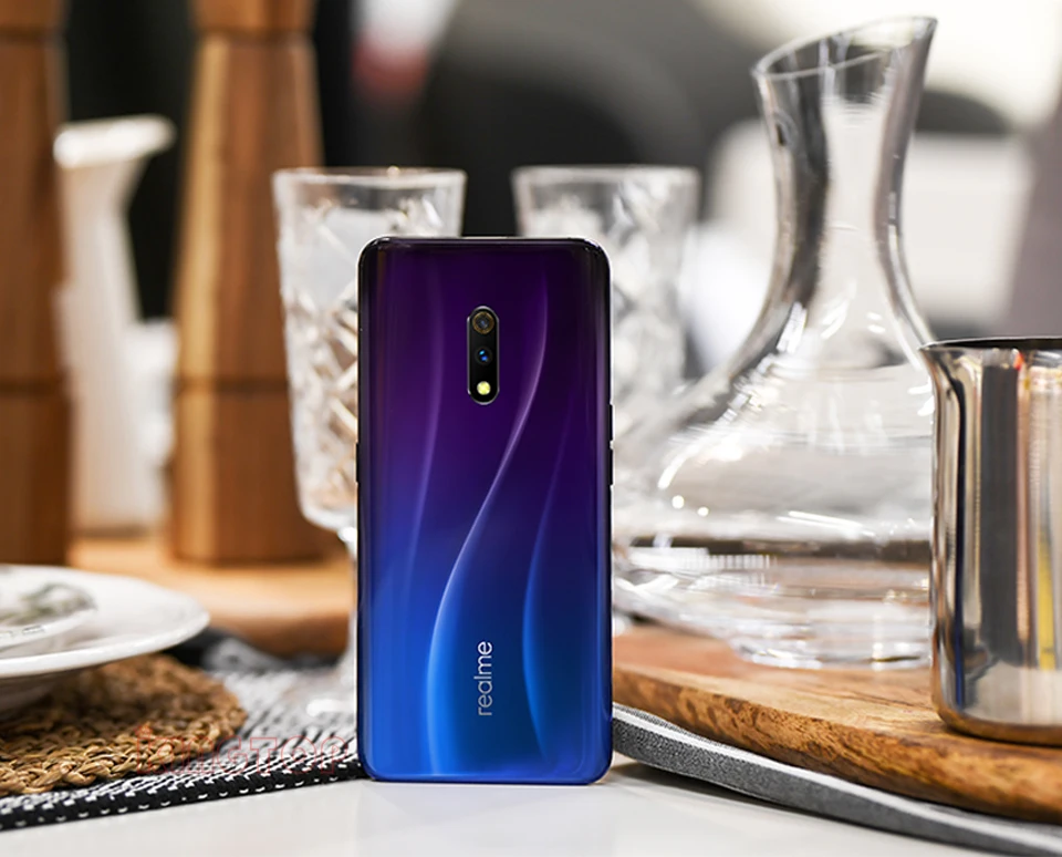 Мобильный телефон Realme X 4G/6G 64/128G 6,5" экран Android 9 Восьмиядерный 16MP+ 48MP+ 5MP камера отпечаток пальца 3765mAh мобильный телефон