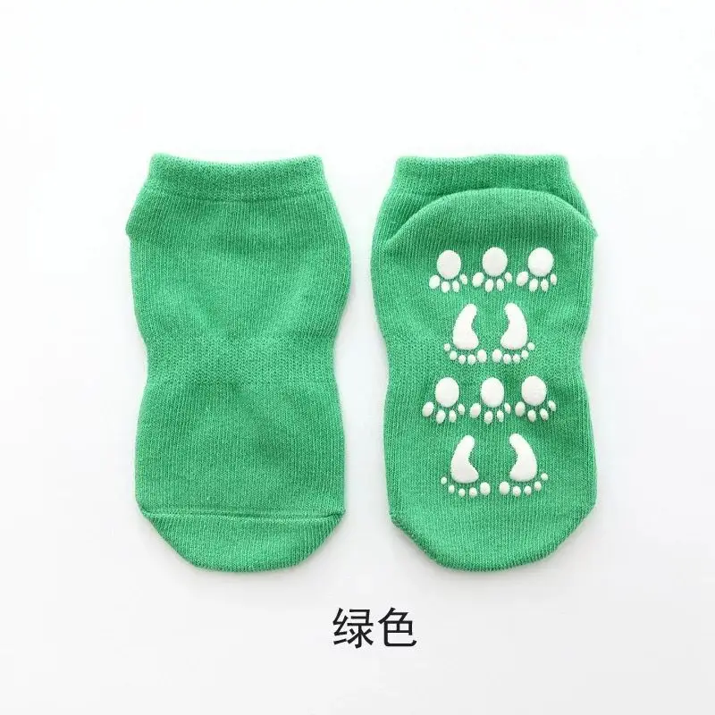 green Теплые хлопковые носки для малышей; сезон осень-зима; Детские Носки ярких цветов; носки-тапочки для мальчиков и девочек; нескользящие носки с резиновой подошвой - Цвет: green