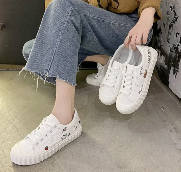 

Woman Shoes 2020 Summer New Fashion Canvas Shallow Shoes Woman Flats Casual Simple Women Casual White Shoes Sneakers Breathable