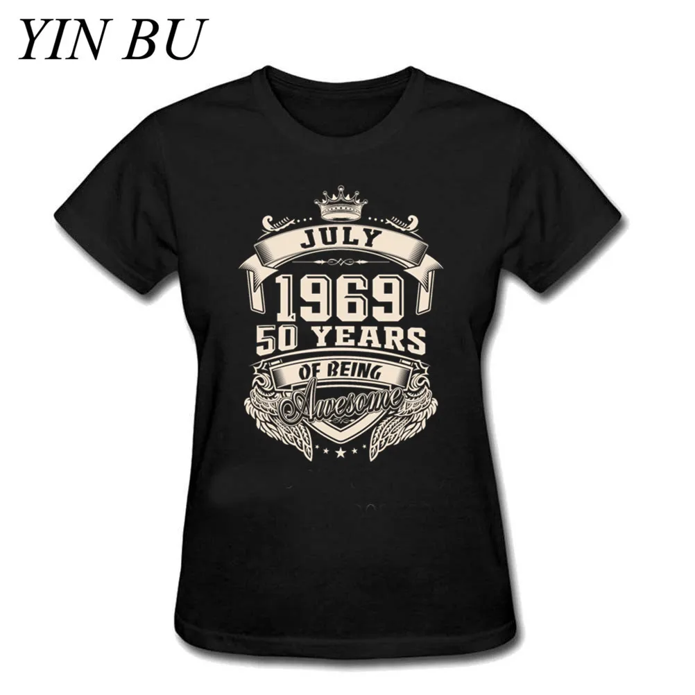 Модные женские Забавные футболки рожденные в июля 1969 года жизнь начинается 50