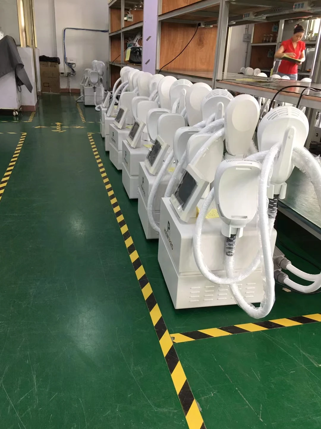 Новинка 2021 стимулятор мышц HIEMT ems аппарат для похудения электромагнитный