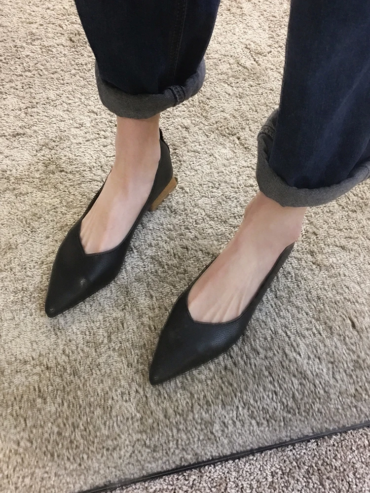 

Pointed single shoes, fairy shoes with thick heel and soft sole, casual lady's pure retro shoes