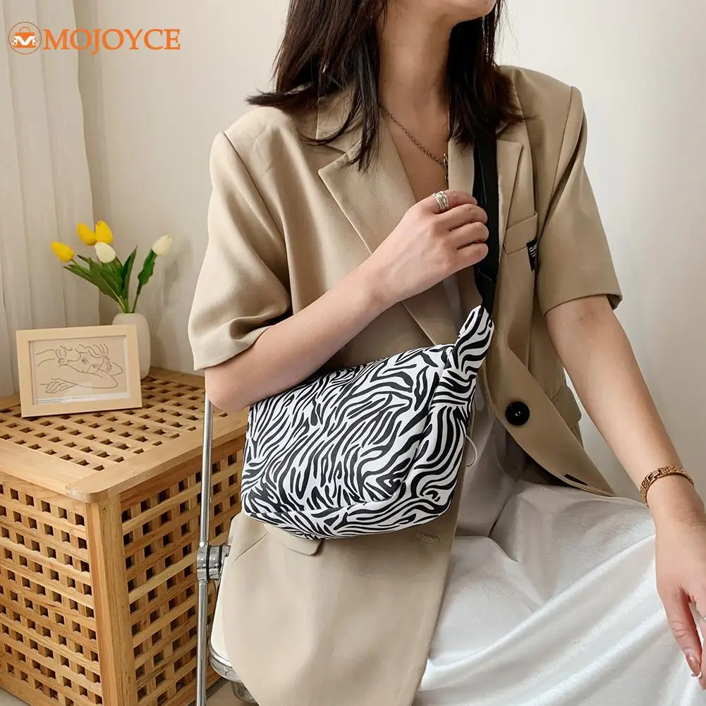 

Модная кросс-боди сумка с принтом бабочки коровы зебры собаки, женская маленькая сумочка, кошелек, сумки на плечо, Женская вместительная сум...