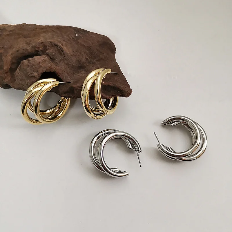 

Three Rings Round Earrings For Women Glamour Charm Retro Earing European Modern Female Gothic Trendy Mujer Jewelry Unique Gifts