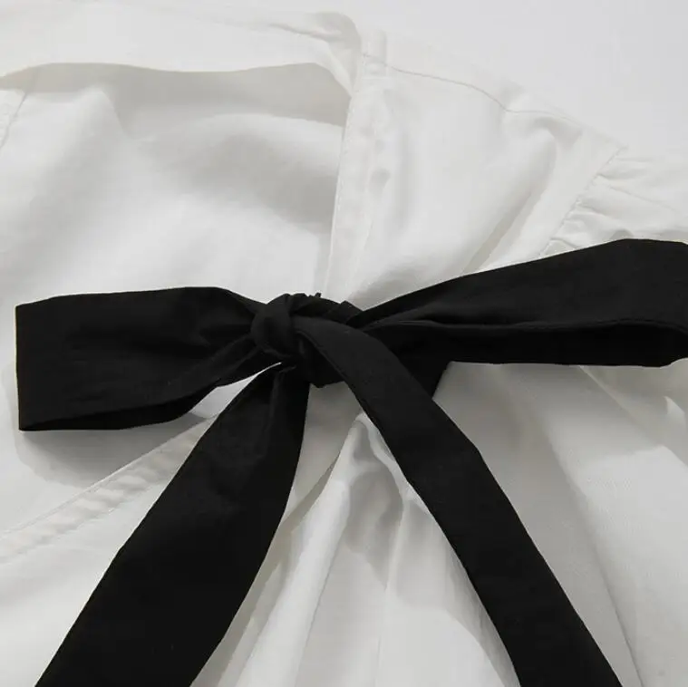 

2021 Summer Women Shirt New Bow French V-neck Puff Sleeve Shirt Female White Lady Short Sleeves Fashion Design Style Blouse w396