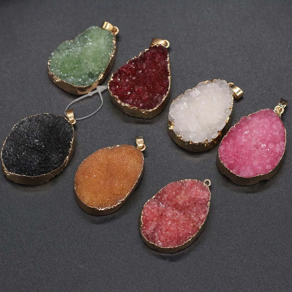 

Natural Stone Irregular Pink Green Red Crystal Agates Charm Pendant for Jewelry Making DIY Necklace Earring Gift 30x40-35x45mm