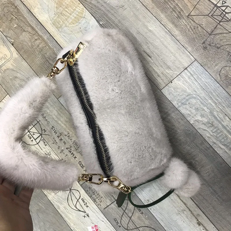 2021 New Imported Female Mink Fur New Handbag Pillow Bag Zongzi Bag Fashion Korean Version Of Fur Messenger Bag