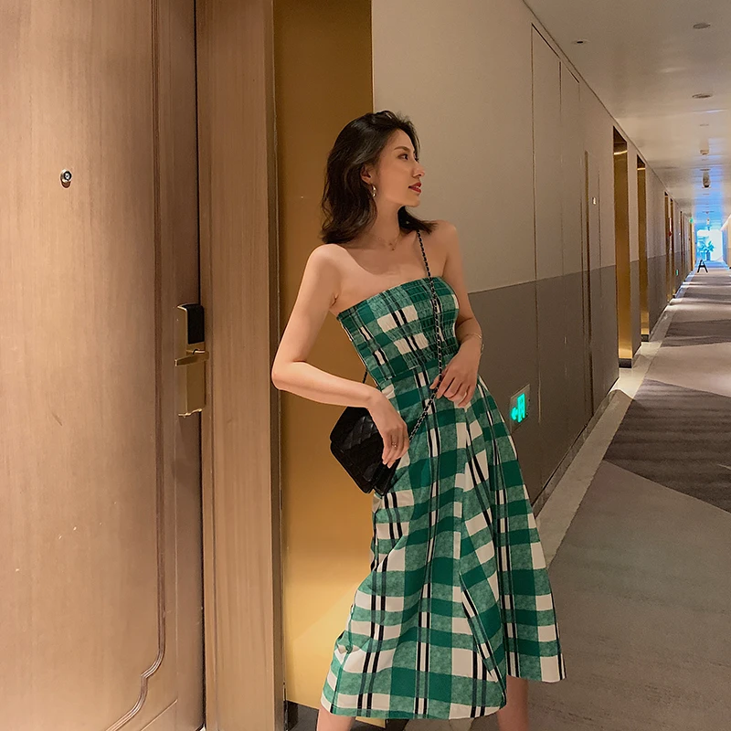 Винтажное клетчатое женское платье без бретелек рукавов в стиле ретро летнее