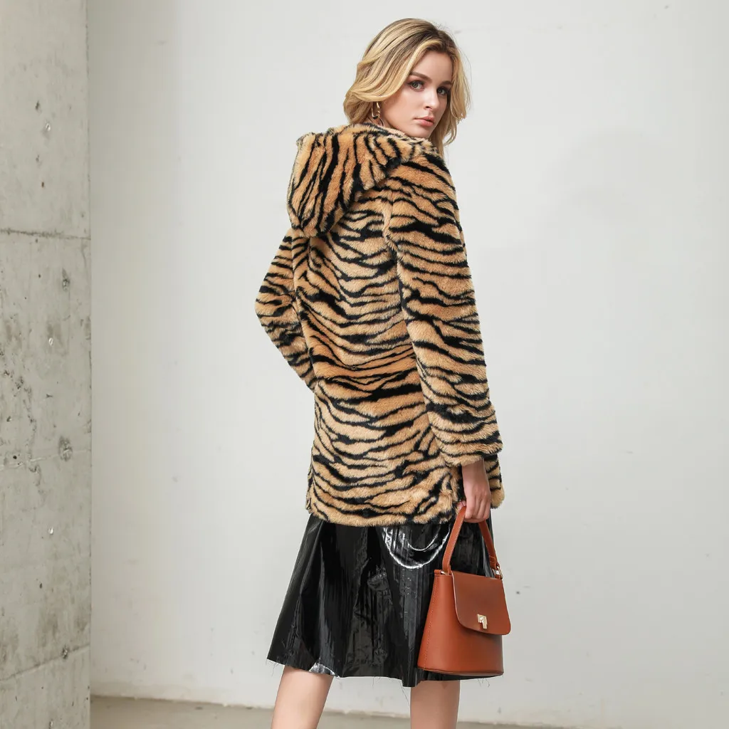 Женская зимняя куртка с капюшоном и принтом тигра свободный плюшевый кардиган из