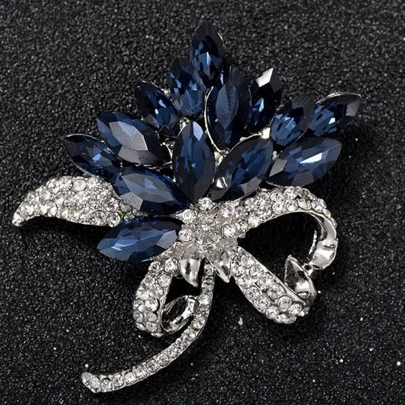 Brooch pin Woman's elegant flower shape and blue crystal rhinestone jewelry Fancy corsage brooch Decoration for clothes | Украшения и