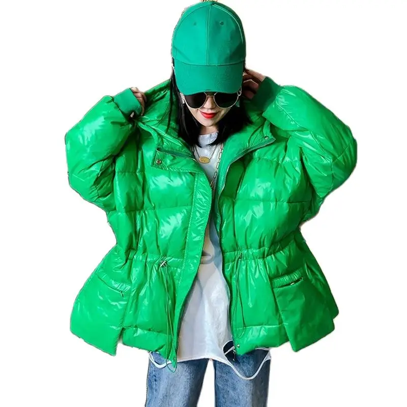 

Яркие короткие женские зимние куртки с хлопковой подкладкой, новинка, куртка большого размера в Корейском стиле с капюшоном на талии, парки, женское модное пальто