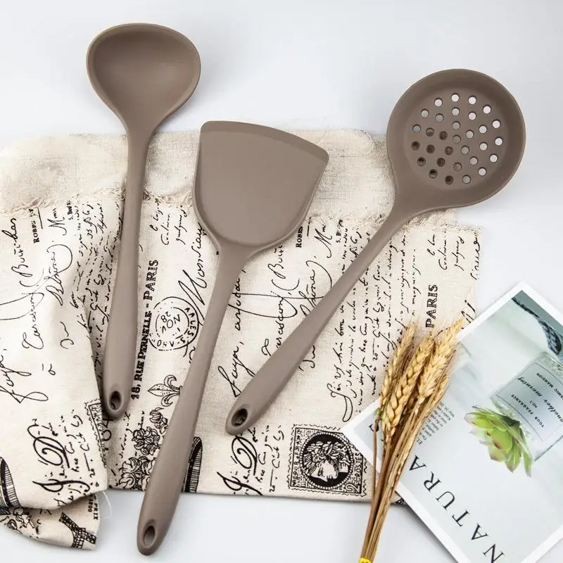Silicone Kitchen Utensil Non-Stick Champagne Color Cooking Spatula Soup Spoon Ladle Home Dinner Tableware |